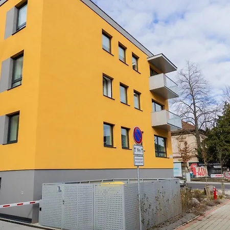 Gray Banská Bystrica